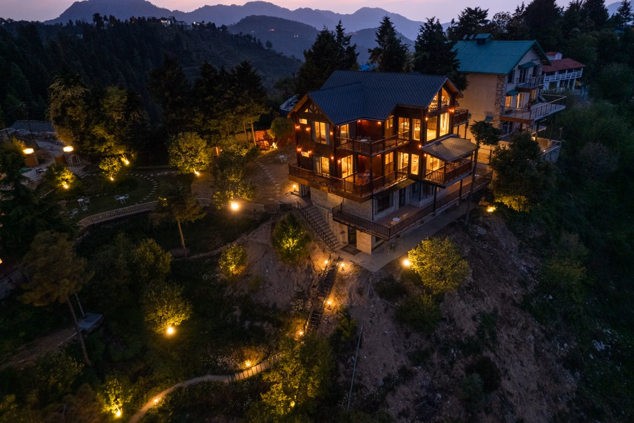 Avalon Cottages – 5 bedroom villa in Kanatal, Uttarakhand