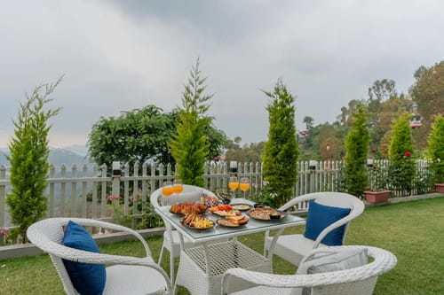 Villa Iris – 5 bedroom villa in Kasauli, Himachal Pradesh