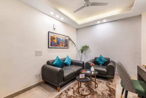 Liv Regalia Serviced Apartments | 1-BHK Suite with Restaurant, Lift, Gym & Conference Room | 1 km from Millennium City Centre – 1 bedroom villa in Delhi NCR, Delhi