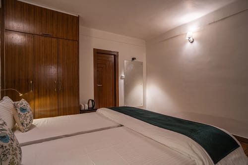 Headingly Suites | Lake-Facing 2-Room Retreat Just Above Mall Road – 2 bedroom villa in Nainital, Uttarakhand