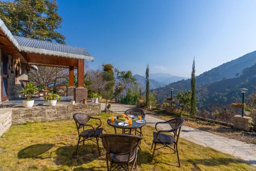 Ornate @ Juneo Orchards – 2 bedroom villa in Kasauli, Himachal Pradesh