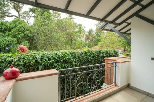 Laguna Pulse | Luxe Pet-friendly 4-BHK Retreat With Private Pool, Garden & Bar