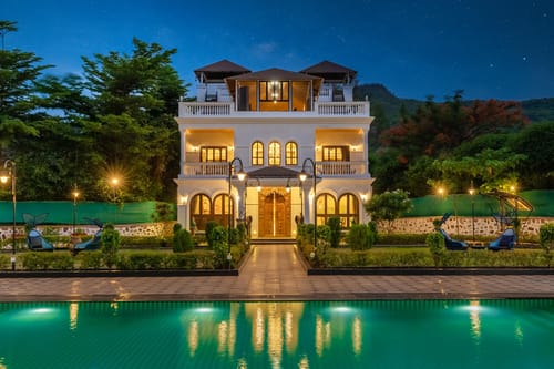 Ashwamedha Manor – 7 bedroom villa in Karjat, Maharashtra