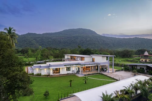 Tellus @ Middle Earth – 6 bedroom villa in Karjat, Maharashtra