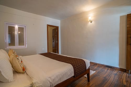 Headingly Suites | Lake-Facing 2-Room Retreat Just Above Mall Road – 2 bedroom villa in Nainital, Uttarakhand