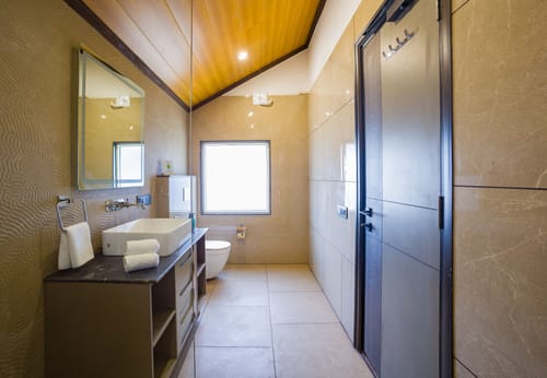 Esh Cottages Birch | Hillside 4-BHK Hideaway With Lush Garden, Common Pool, & Gaming Zone