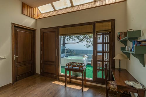 Bellevue w/ Outdoor Jacuzzi – 3 bedroom villa in Kasauli, Himachal Pradesh