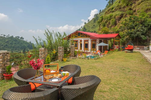 Spirits Unplugged w/ Outdoor Pool – 4 bedroom villa in Shimla, Himachal Pradesh