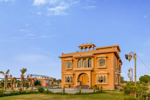 Nirvana Farms |  Heritage-Style 5-BHK Farmhouse with Private Pool, Lounge Area and Garden – 5 bedroom villa in Jaipur, Rajasthan