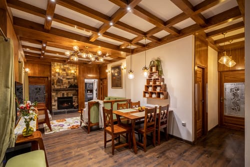 Barefoot Bunglow – 3 bedroom villa in Mussoorie, Uttarakhand