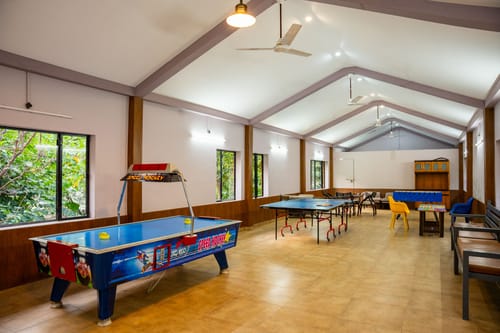 Granny’s Den | 1 Pet-friendly Artistic Hut With Shared Pool, Restaurant & Gazebo by the River – 1 bedroom villa in Dehradun, Uttarakhand