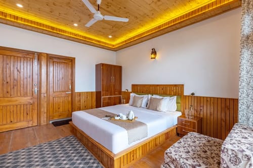 Querencia | Pet-friendly 5-BHK Villa With Sunset & Hill Views  – 5 bedroom villa in Kasauli, Himachal Pradesh