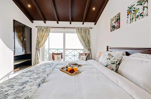 The Wilbury Cheese – 2 bedroom villa in Mussoorie, Uttarakhand