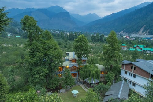 The WaterWillow – 5 bedroom villa in Manali, Himachal Pradesh