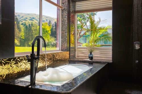 The Fig Tree Heritage – 8 bedroom villa in Lonavala, Maharashtra