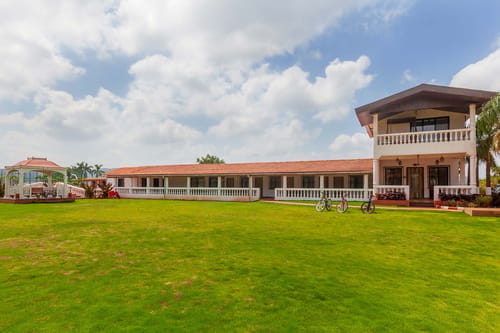 La Palm – 8 bedroom villa in Lonavala, Maharashtra