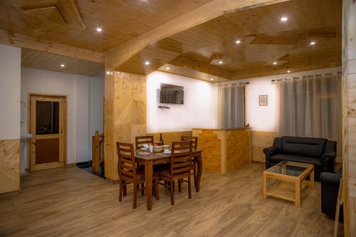 4 Rooms @ Stonehurst Cottage – 4 bedroom villa in Manali, Himachal Pradesh