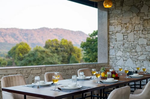 Cows & Cuddles | Pet-friendly 4-BHK Haven With Pvt Pool, Garden & Gazebo – 4 bedroom villa in Udaipur, Rajasthan