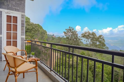 Dochi  |  4-BHK apartment with Hill Views, Living Room, & Balconies – 4 bedroom villa in Kasauli, Himachal Pradesh
