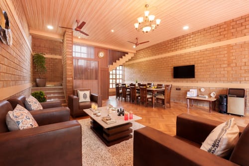 Brickstone Gardens - Manor – 7 bedroom villa in Mumbai, Maharashtra