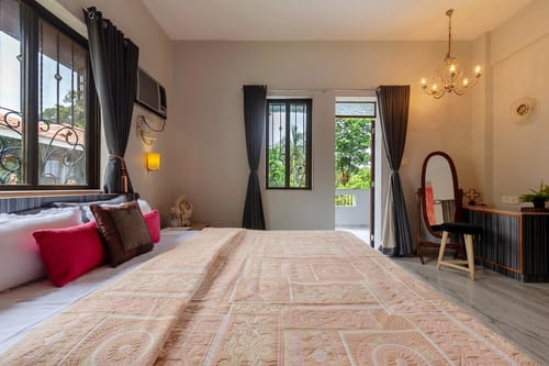 Sunshine Bloom – 4 bedroom villa in Lonavala, Maharashtra
