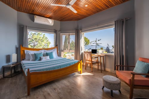Serene w/ Outdoor Bonfire – 6 bedroom villa in Kasauli, Himachal Pradesh