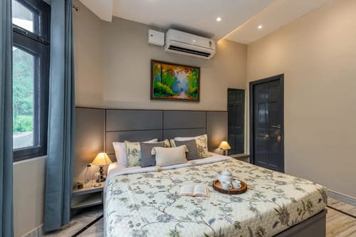 The Pine Melody | Pet-friendly 4-BHK Retreat With Private Plunge Pool & Garden – 4 bedroom villa in Kasauli, Himachal Pradesh