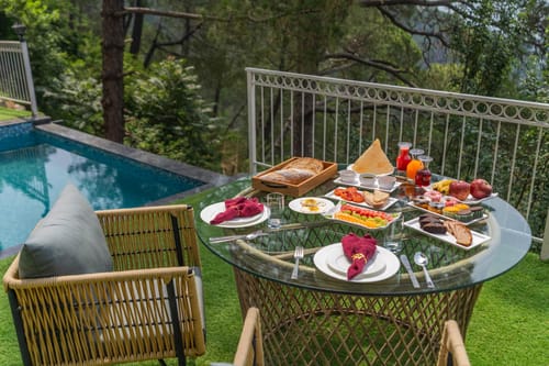 Chapter 3 @ The Ever House
W/ Jacuzzi – 3 bedroom villa in Kasauli, Himachal Pradesh