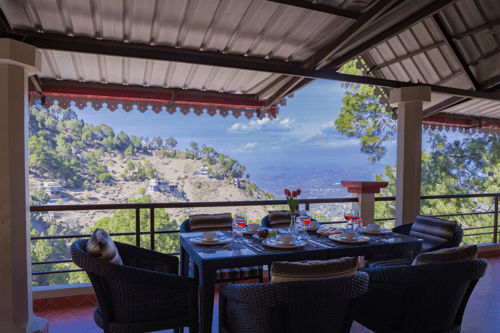 Sukhmani Cottage | 5-BHK Hilltop Hideaway With Garden, Terrace & Scenic Views – 5 bedroom villa in Kasauli, Himachal Pradesh