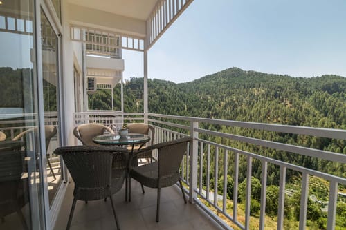 Peak @ The Theog Altair – 3 bedroom villa in Shimla, Himachal Pradesh