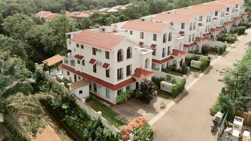 Casa Verdea | 4-BHK Villa With Private Pool & Lift; Near Popular Restaurants