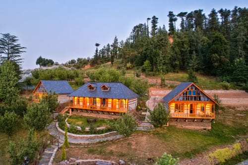Oakwood Cottage – 2 bedroom villa in Shimla, Himachal Pradesh