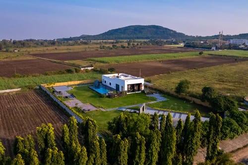Le Bon Horizon - Near Sula Vineyards – 4 bedroom villa in Nashik, Maharashtra