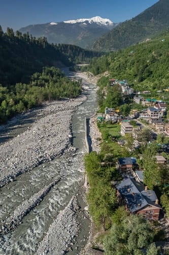 Shamrock Riverfront – 5 bedroom villa in Manali, Himachal pradesh