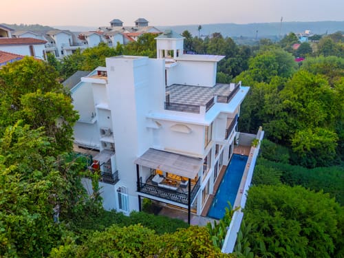 Valley View | 5-BHK Villa With Private Pool, Sit-out Areas, TT Table, Pool Table, Bar & Scenic Views – 5 bedroom villa in North Goa, Goa