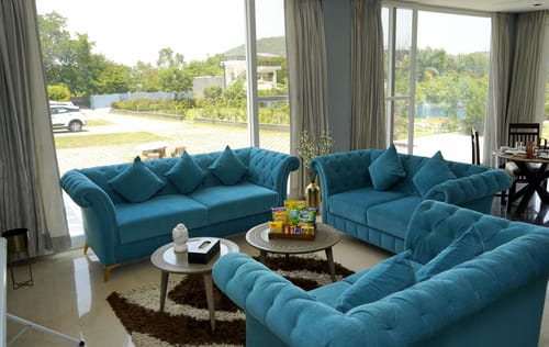 Bluebell | 2-BHK Villa With Private Pool, Vibrant Gardens, & Majestic Aravali Views – 2 bedroom villa in Udaipur, Rajasthan