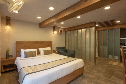 Lakefront Escape | Charming 2-room Suite with Sit-out area, Lake Views & Outdoor deck – 2 bedroom villa in Nainital, Uttarakhand