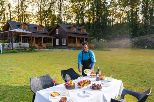 The Woods: Pine Villa