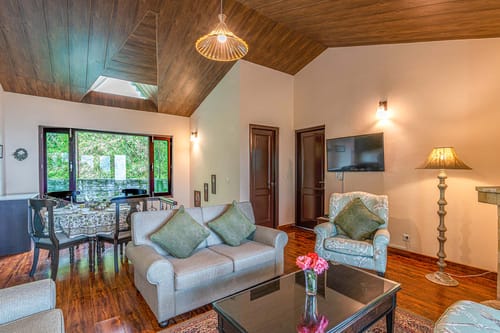 Cecil Cottages - Barog – 8 bedroom villa in Kasauli, Himachal Pradesh