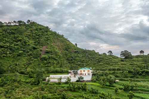 Tranquil @ Cedar Haven - Nahan W/Outdoor Infinity Pool – 3 bedroom villa in Kasauli, Himachal Pradesh