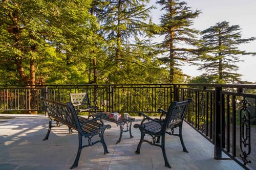 Wisteria @ Albert Estate – 6 bedroom villa in Mussoorie, Uttarakhand