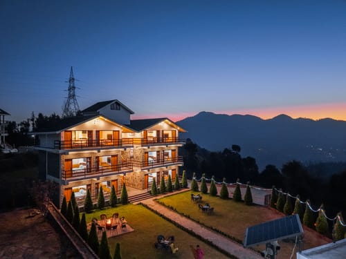 Stone Age | 1-Suite with Restaurant, Reception and Garden