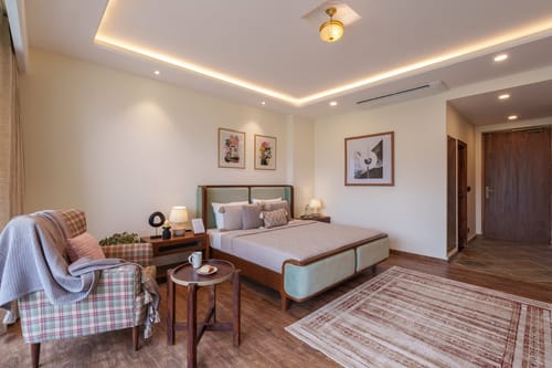 The Mohru Estate - Chail w/ Heated Pool