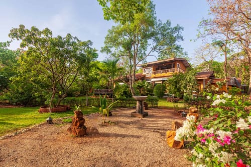 Villa Amarillo – 4 bedroom villa in Alibaug, Maharashtra