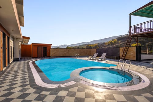 Godan Terra Cove | 6-BHK Retreat with Private Pool, Garden & Elevated Gazebo, featuring Stunning Hill & River Views – 6 bedroom villa in Udaipur, Rajasthan