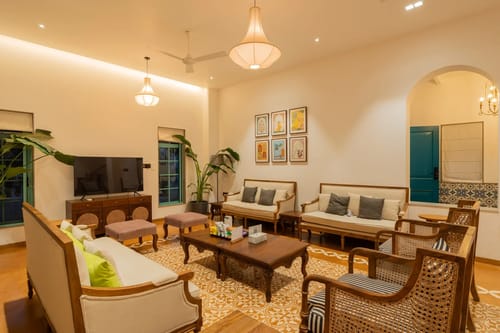 Villa Frienders | Indo-Portuguese 5-BHK Villa With Private Pool & Lift Near Popular Beaches – 5 bedroom villa in North Goa, Goa