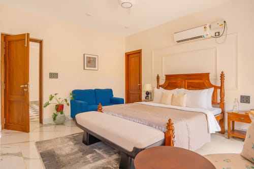 Casa Verdea | 4-BHK Villa With Private Pool & Lift; Near Popular Restaurants