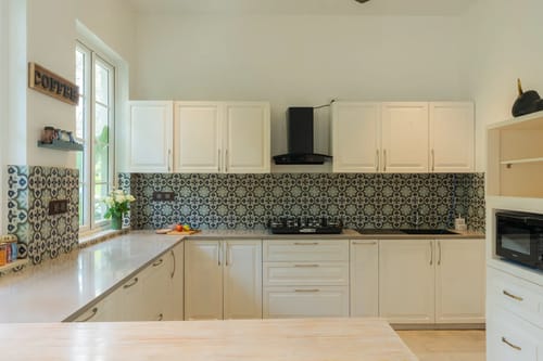 YashGeet Villa | 4-BHK | Pvt Pool | Terrace | Garden | Jacuzzi