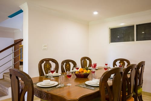 Captain’s Nest | 3-BHK Hilltop Hideaway With Garden & Scenic Views – 3 bedroom villa in Kasauli, Himachal Pradesh