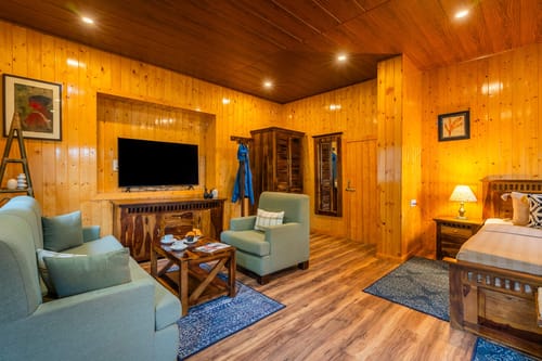 Lush @ Chalet Rushli - Kanatal – 5 bedroom villa in Mussoorie, Uttarakhand